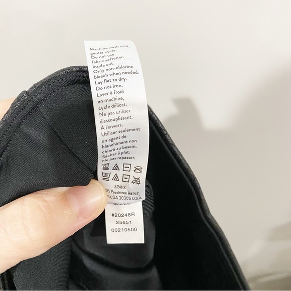 SPANX Quilted Faux Leather Leggings Very Black 20248R Size Large Revolve Concert - Picture 14 of 15